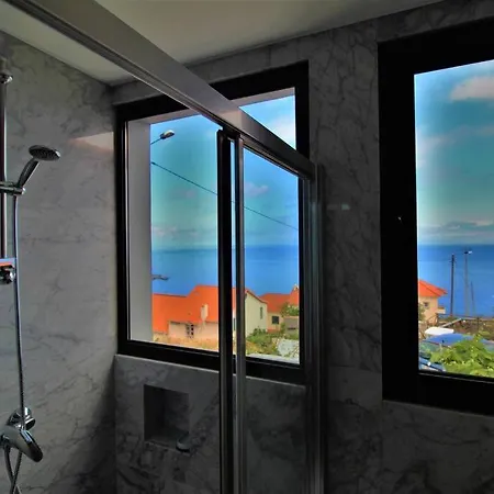 Villa Santa Cruz With Private Heated Pool